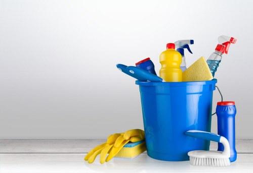 Deep kitchen cleaning during a tenancy handover in Wandsworth